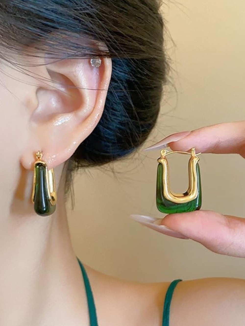 14K Gold Plated Emerald Green Resin Hoop Earrings | NWT - Picture 5 of 9